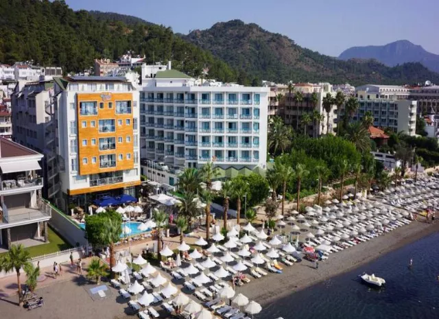 Hotel Cettia Beach