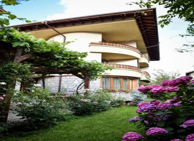 Hotel Lina