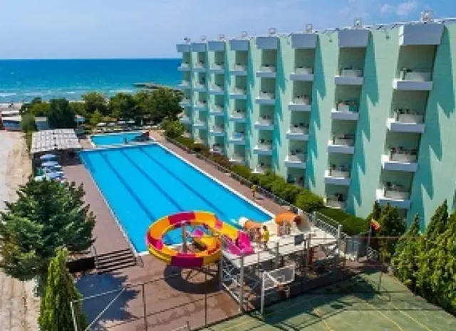 Hotel Grand Belish Beach