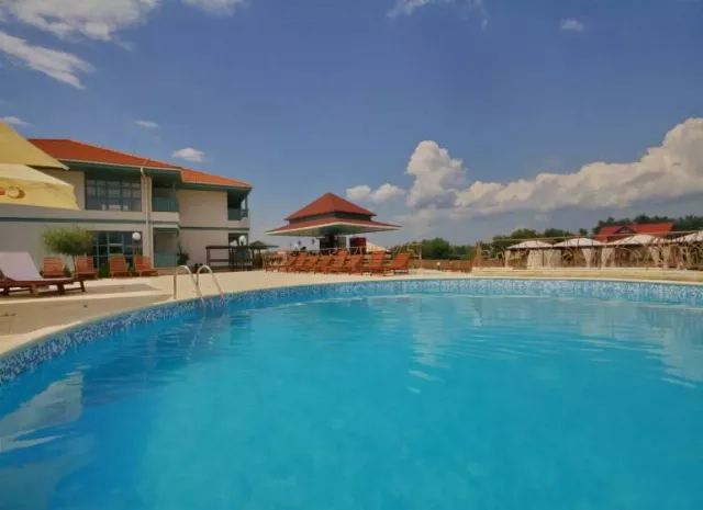 Pensiunea Laguna Albastra