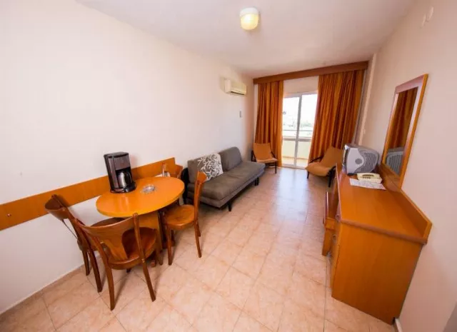 Hotel Tuntas Family Suites  Kusadasi