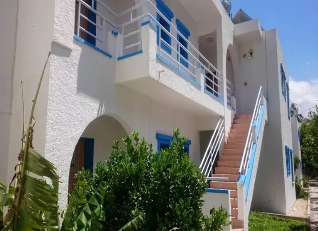 Apartments Amazones Villas