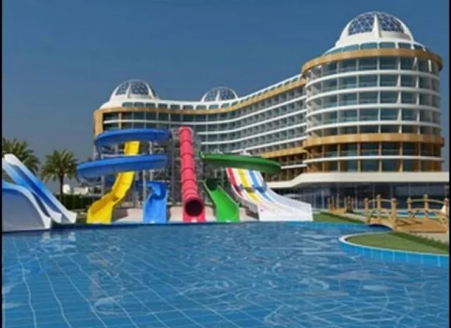 Hotel Dream World Aqua