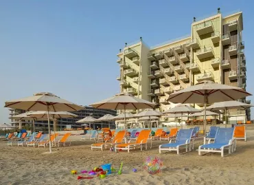 Hotel Royal Central The Palm, United Arab Emirates / Dubai / Dubai Beach Area / Palm Jumeirah