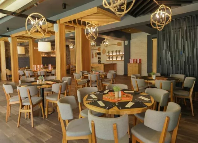 Hotel Dit Evrika Beach Club