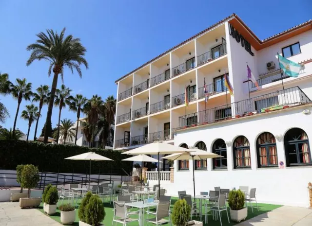 Hotel Arcos De Montemar