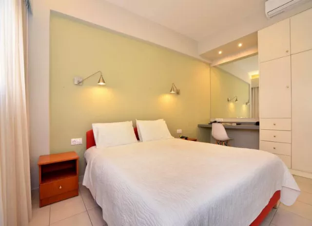 Aparthotel Theoxenia