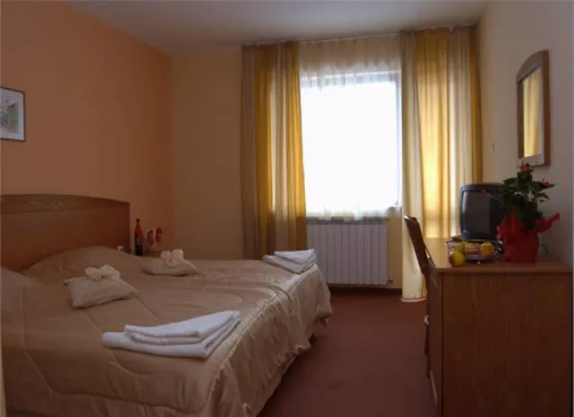 Hotel Pirina Club