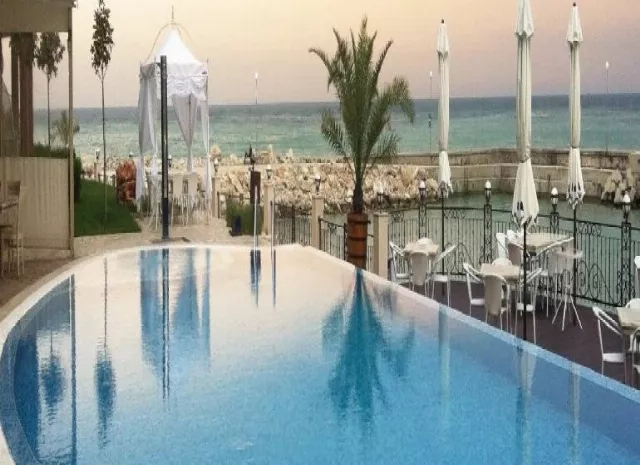 Hotel Royal Bay Kavarna