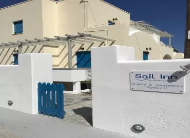 Sail Inn, Grecia / Santorini / Kamari