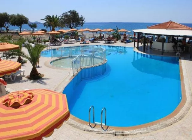 Hotel Kamari Beach