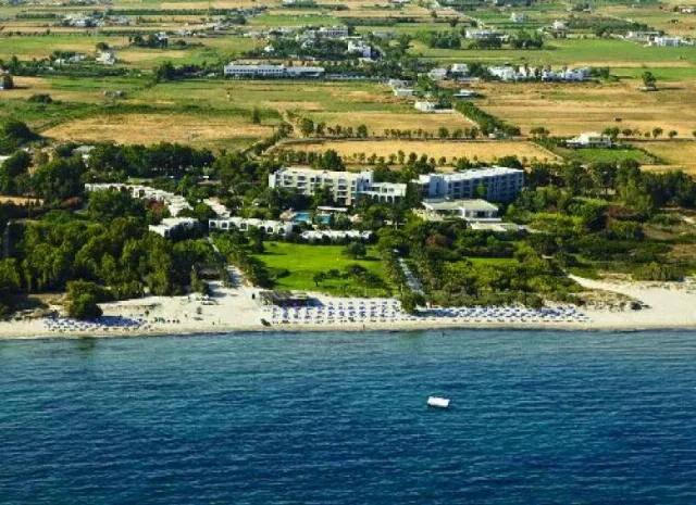 Hotel Caravia Beach