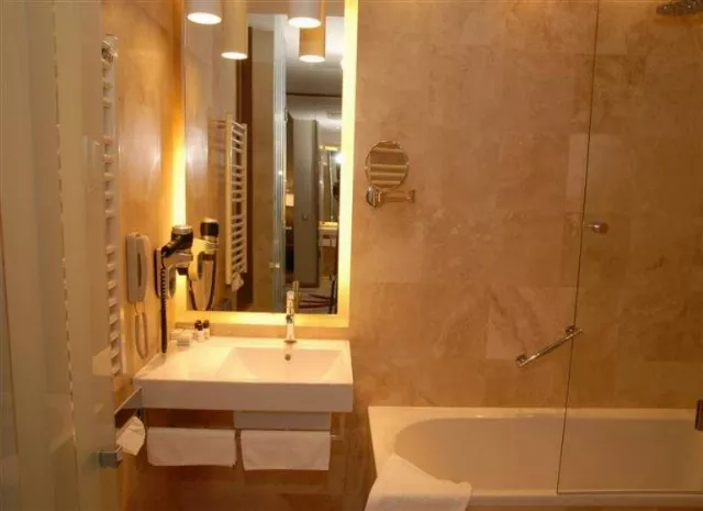 Hotel Golden Tulip Ana Dome