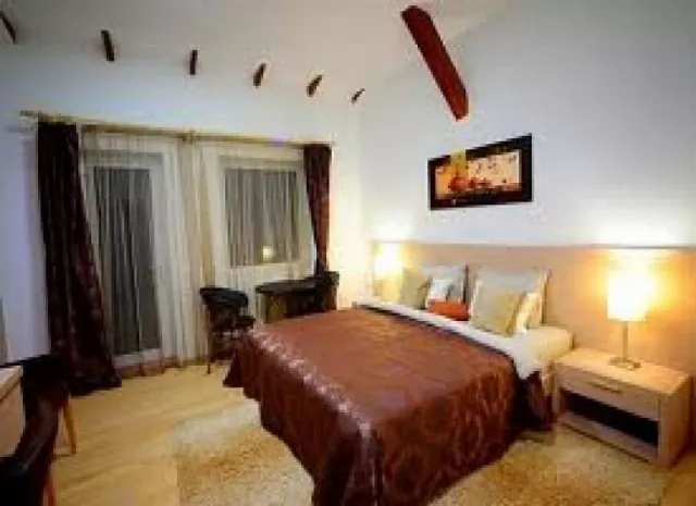 Hotel Puf Si Stuf