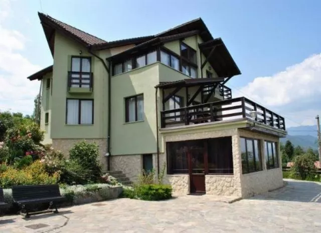 Casa Din Bran Villas