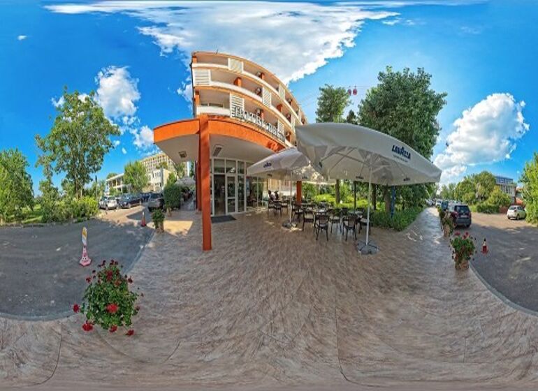 Delta, Mamaia
