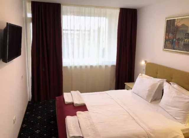 Hotel Agora Cameră Dublă etaj #3