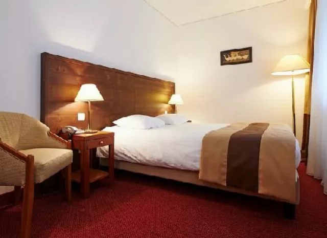 Hotel Bradul