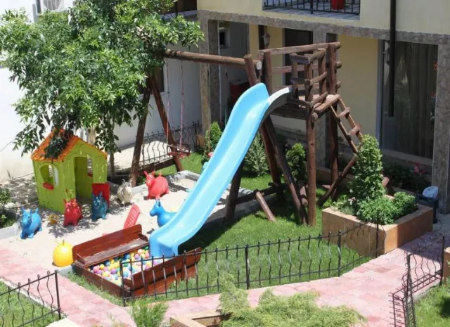 Complex Casa Leul