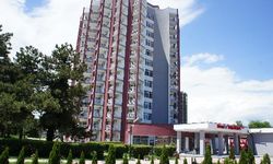 Hotel Vulturul, Romania / Venus