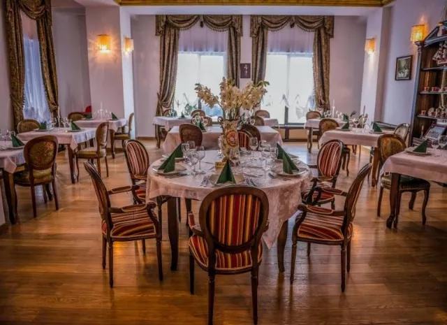 Hotel Emire