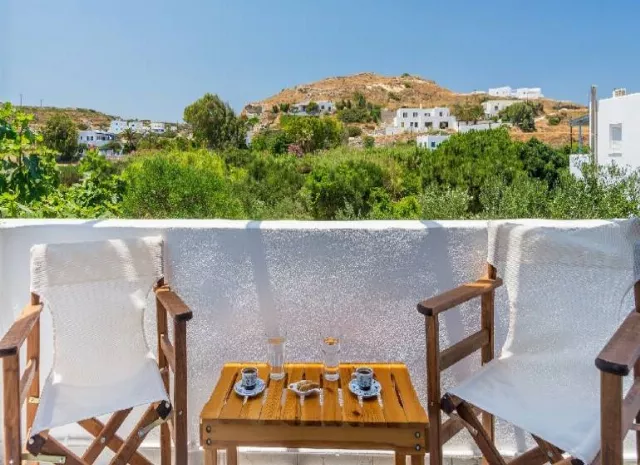 Takiss Rooms - Pollonia (milos)