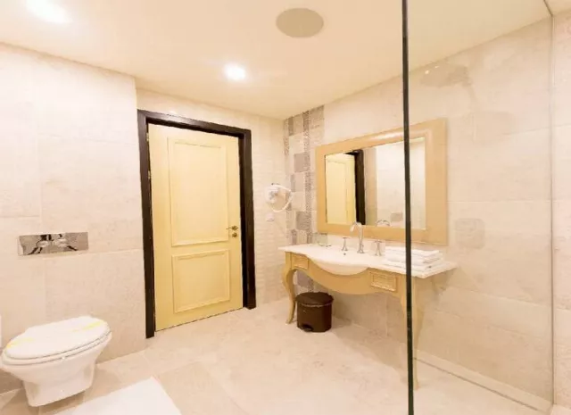 Hotel Cardinal - Domeniile Martinutzi
