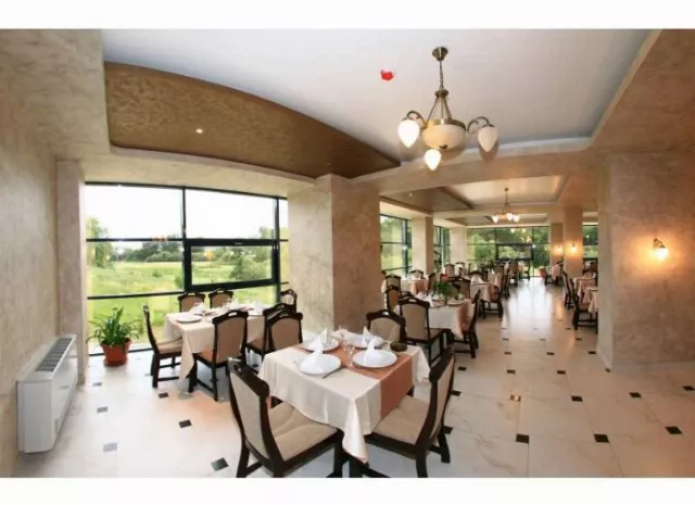 Hotel Hyperion