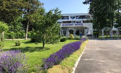 Academy(fost Hotel Veronica), Romania / Venus