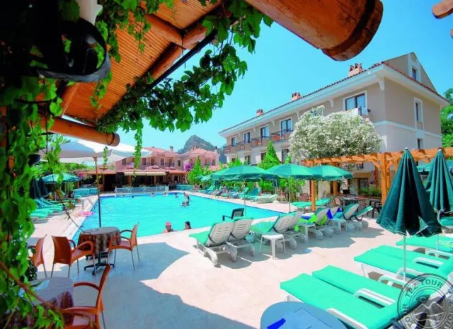 Hotel Perdikia Beach