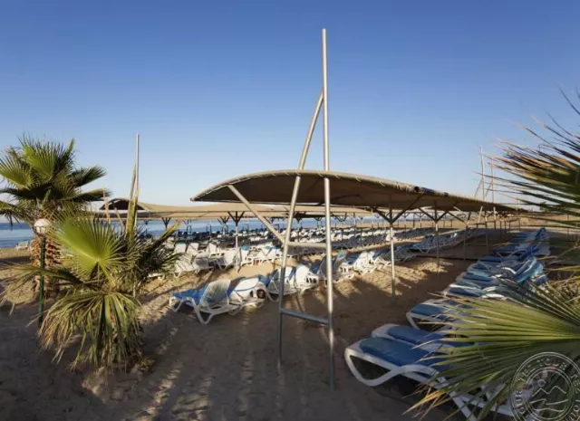 Hotel Larissa Holiday Beach Club