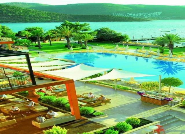 Hotel Doubletree By Hilton Bodrum Isil Club Resort