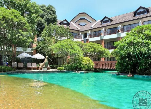 Hotel Woodlands Resort