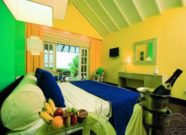 Hotel Adaaran Select Meedhupparu & Prestige Water Villas