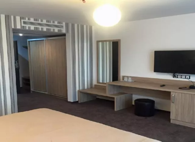 Hotel Alystra