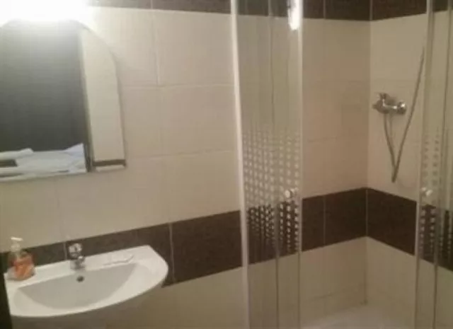 Camere De Inchiriat 21a