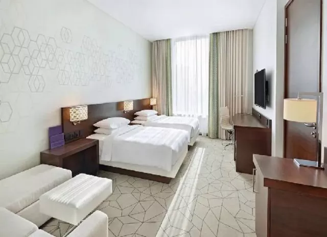 Hotel Hyatt Place Dubai Baniyas Square