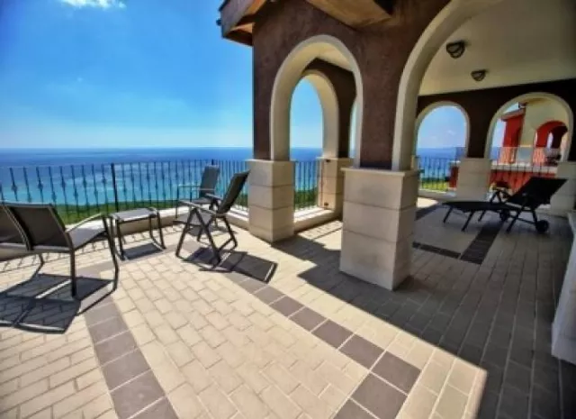 Apartments & Villas Lighthouse