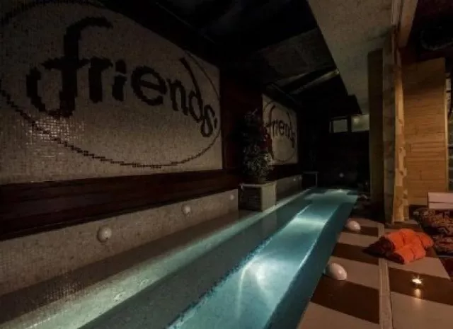 Hotel Friends Annex Guest House