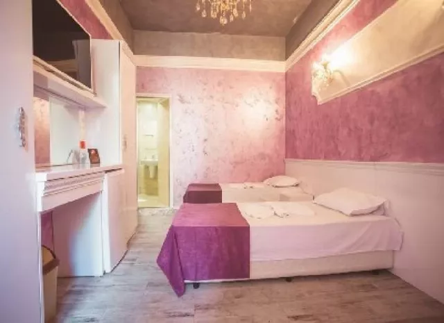 Hotel Bahami