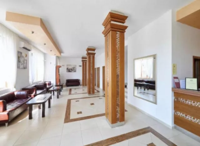 Tomas Residence