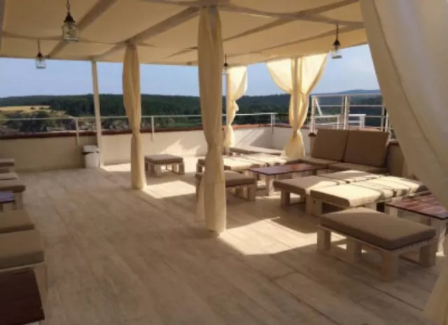 Bella Vista Beach Club