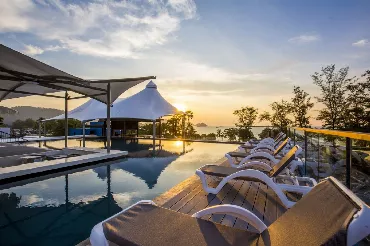 Hotel Beyond Patong, Thailanda / Phuket