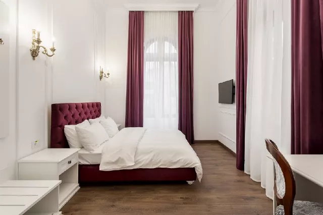 Hotel Lahovary Palace