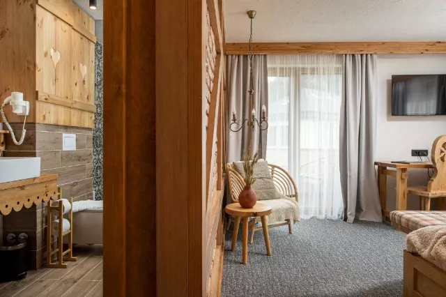 Zara Chalet