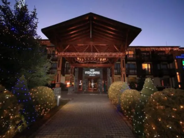 Hotel Strazhite