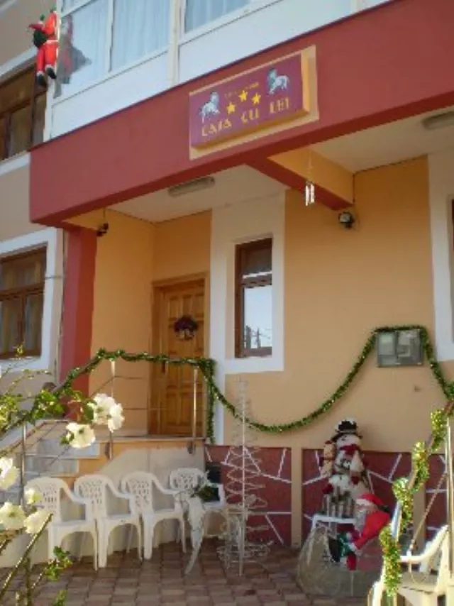 Casa Cu  Lei