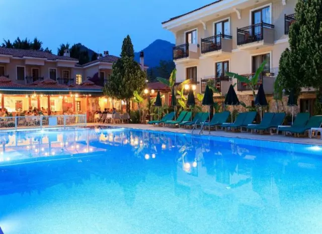 Hotel Perdikia Beach