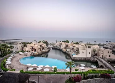 Hotel The Village At Cove Rotana, United Arab Emirates / Ras al Khaimah