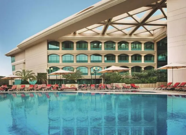 Hotel Movenpick Grand Al Bustan Dubai